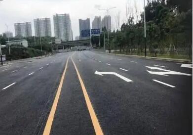 蘇州道路劃線分析，可變車道是什么意思？可變導(dǎo)向車道是可變車道嗎？